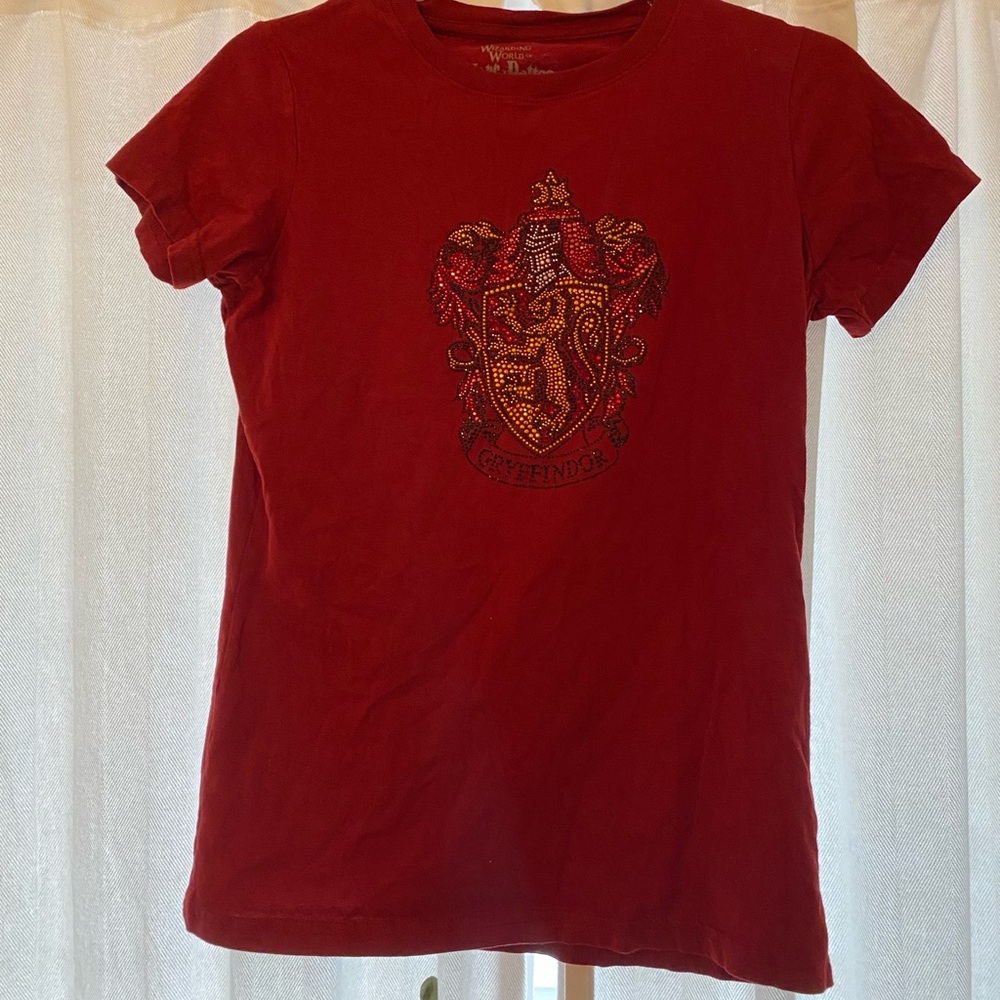 Women’s Harry Potter wizarding world Gryffindor rhinestone shirt